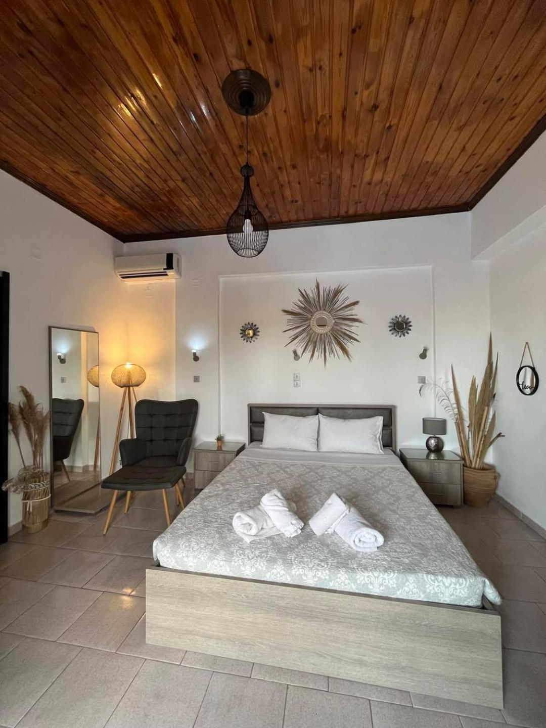 Villa Corali Apartments Sea Breath & Pool อามูดี ภายนอก รูปภาพ