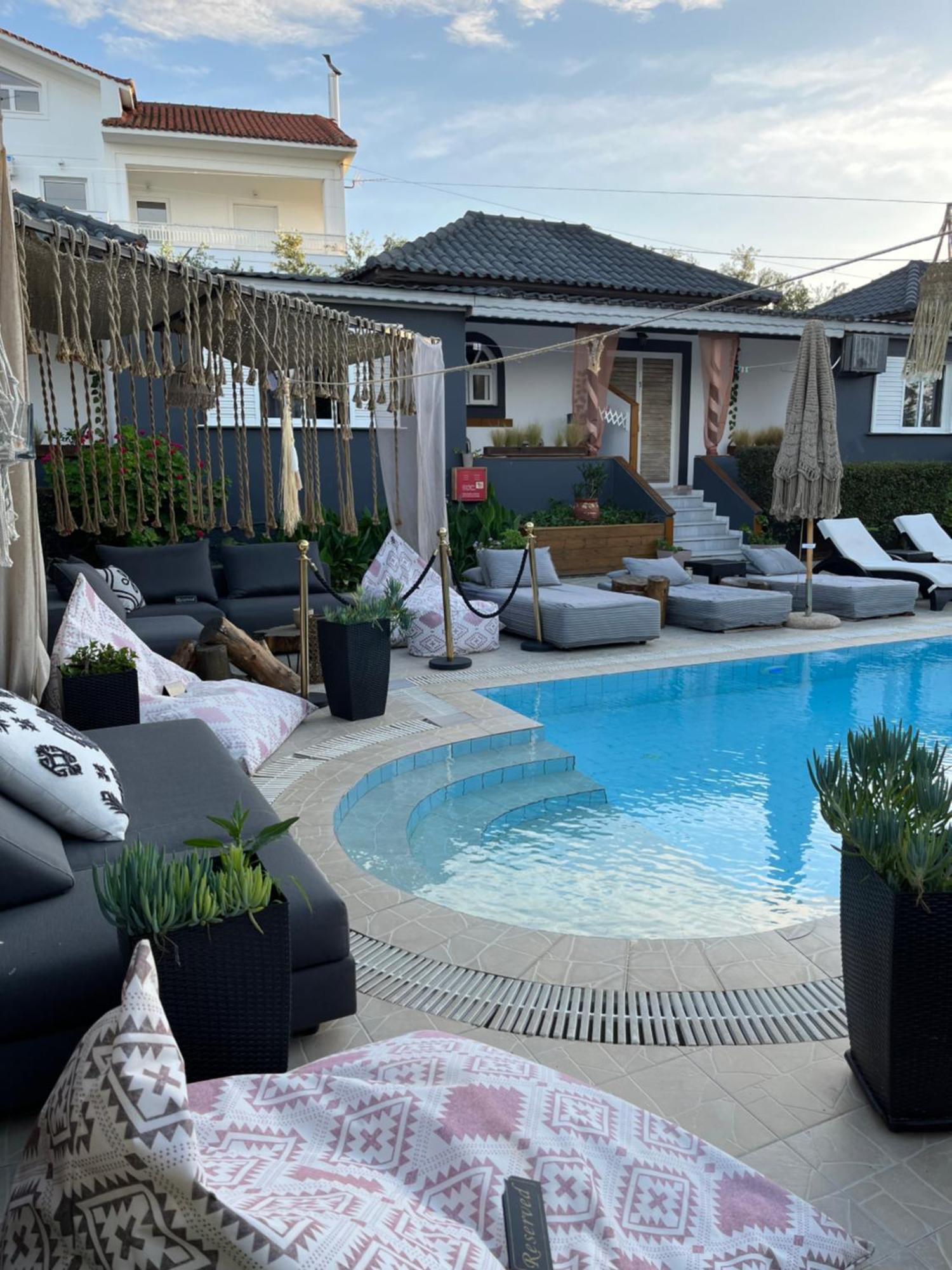 Villa Corali Apartments Sea Breath & Pool อามูดี ภายนอก รูปภาพ